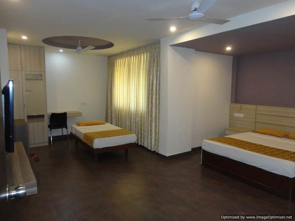 Oyo 2696 Hotel Miramar Caranzalem ภายนอก รูปภาพ